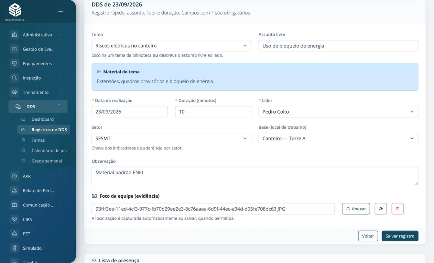 Registro de DDS no SESMT Digital, com tema da biblioteca, material do tema, líder, setor, duração e foto da equipe como evidência
